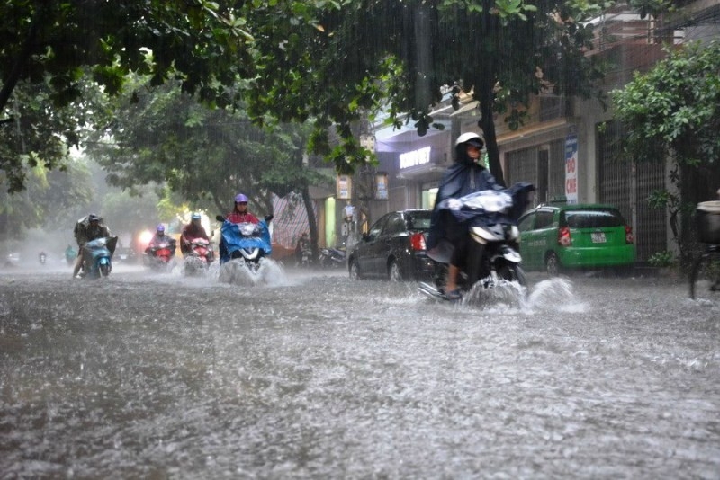 TIN MƯA DÔNG VÀ CẢNH BÁO MƯA LỚN CỤC BỘ, LỐC, SÉT  VÀ GIÓ GIẬT MẠNH Ở THANH HÓA